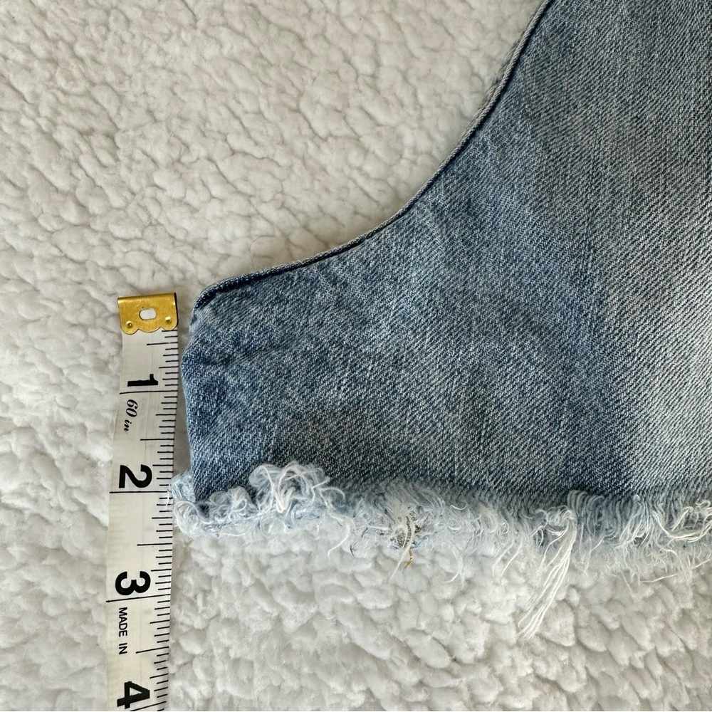 Rip Curl Frayed Hem Light Wash Jean Shorts Size 9 Summer 🔥 - Picture 4 of 6